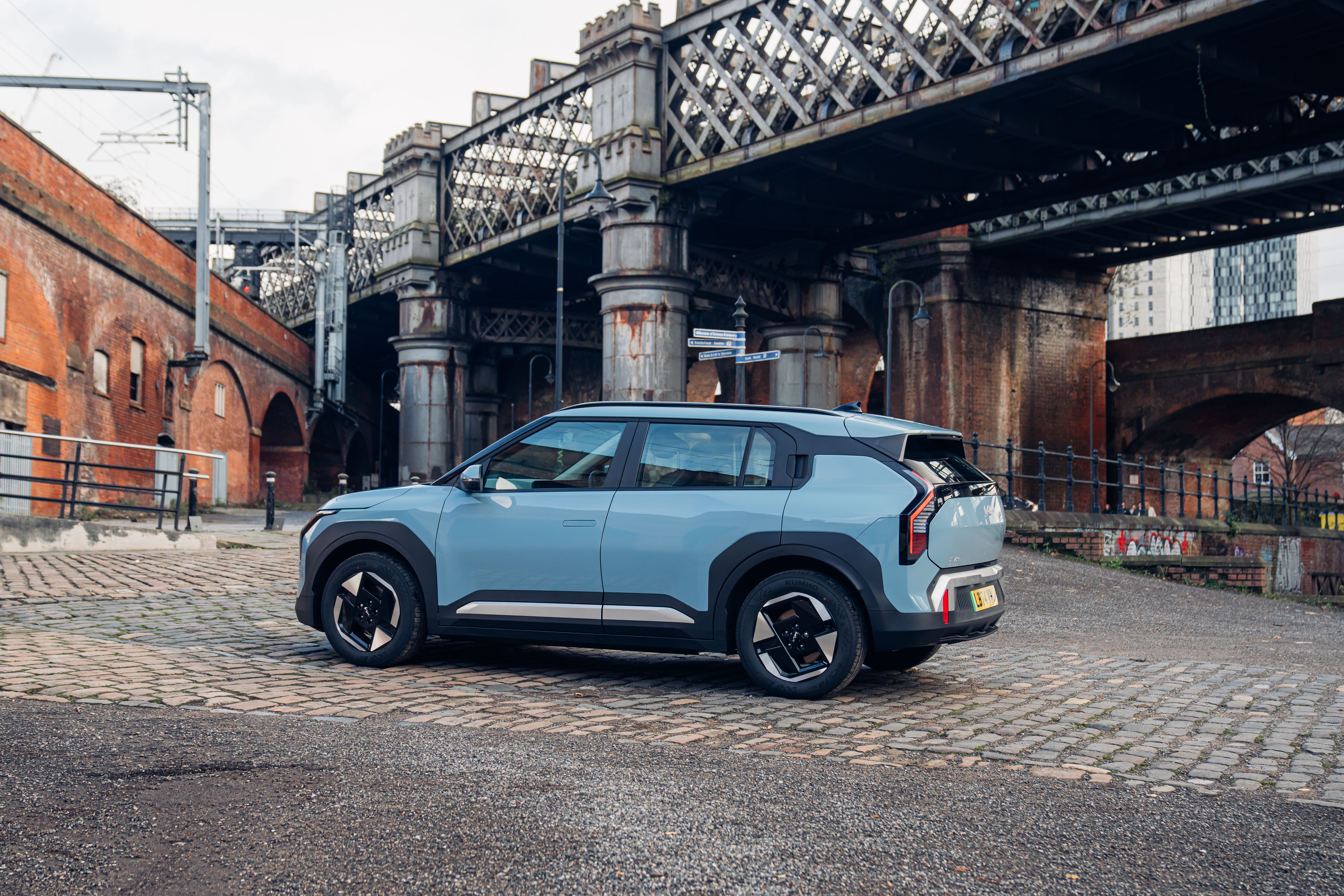 EV3 ‘Air’ 81.4kWh - Frost Blue