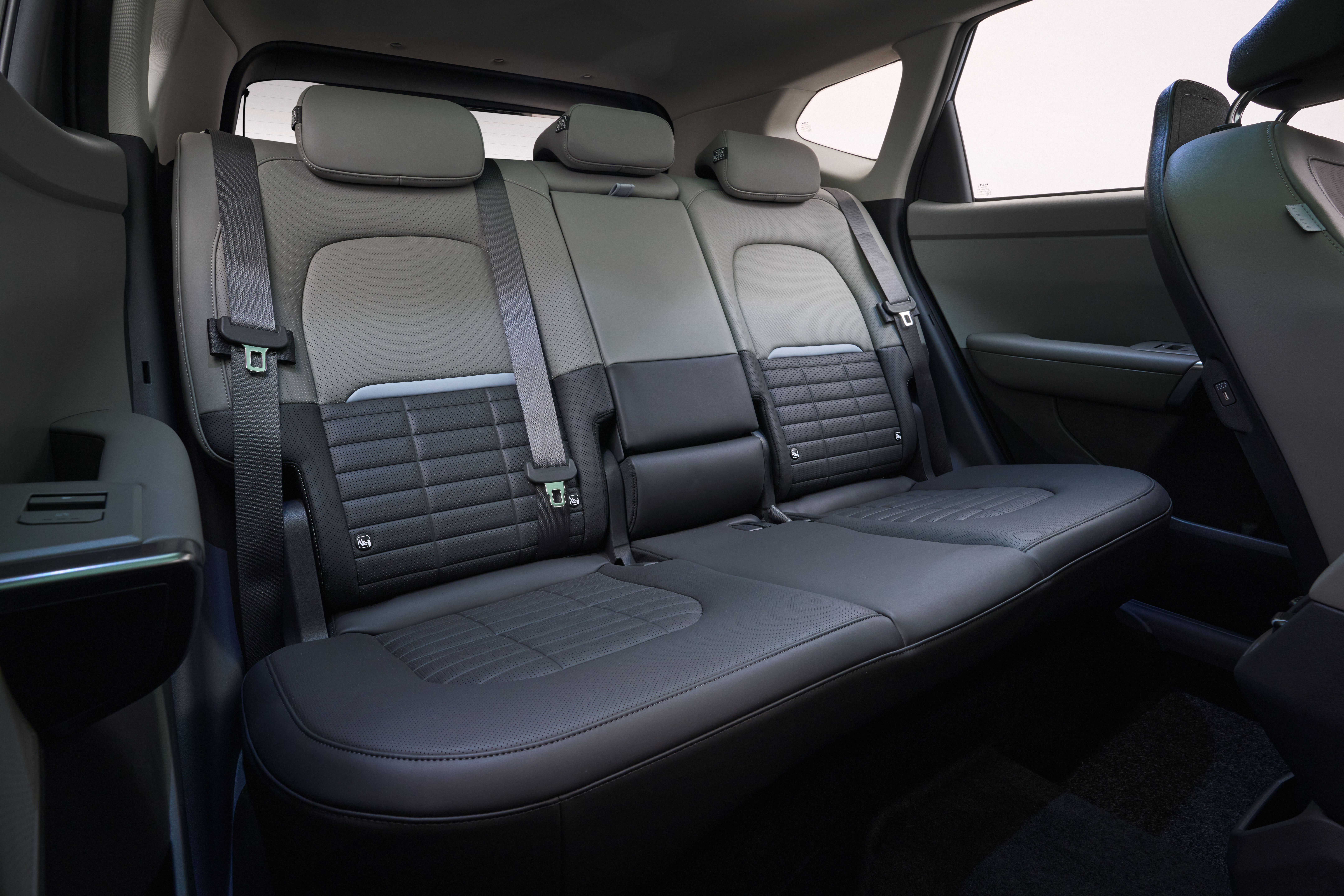 All-new Kia Seltos (ICE - Baseline - EU) - Pale Grey