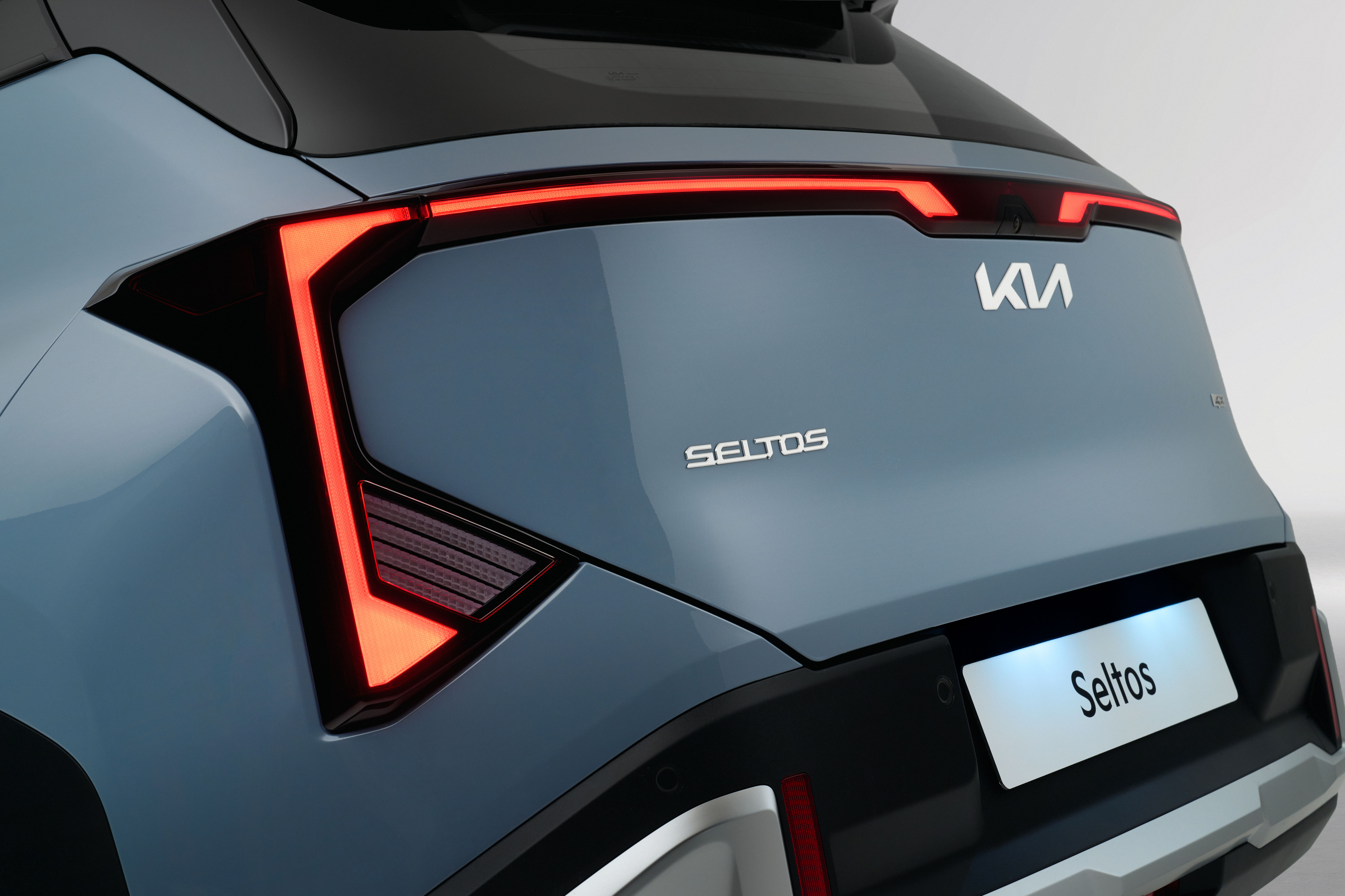 All-new Kia Seltos (ICE - Baseline - EU) - Pale Grey