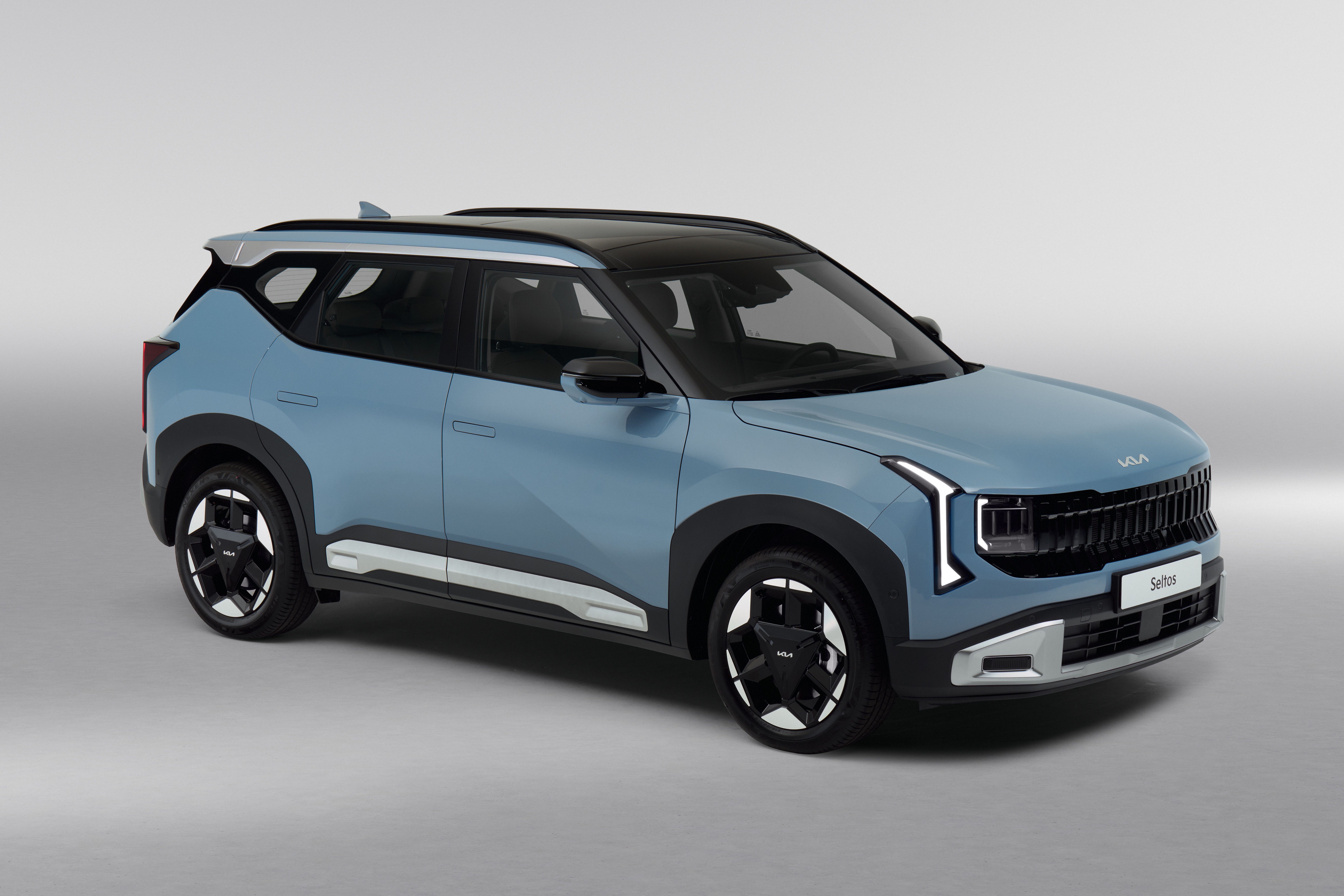 All-new Kia Seltos (ICE - Baseline - EU) - Pale Grey