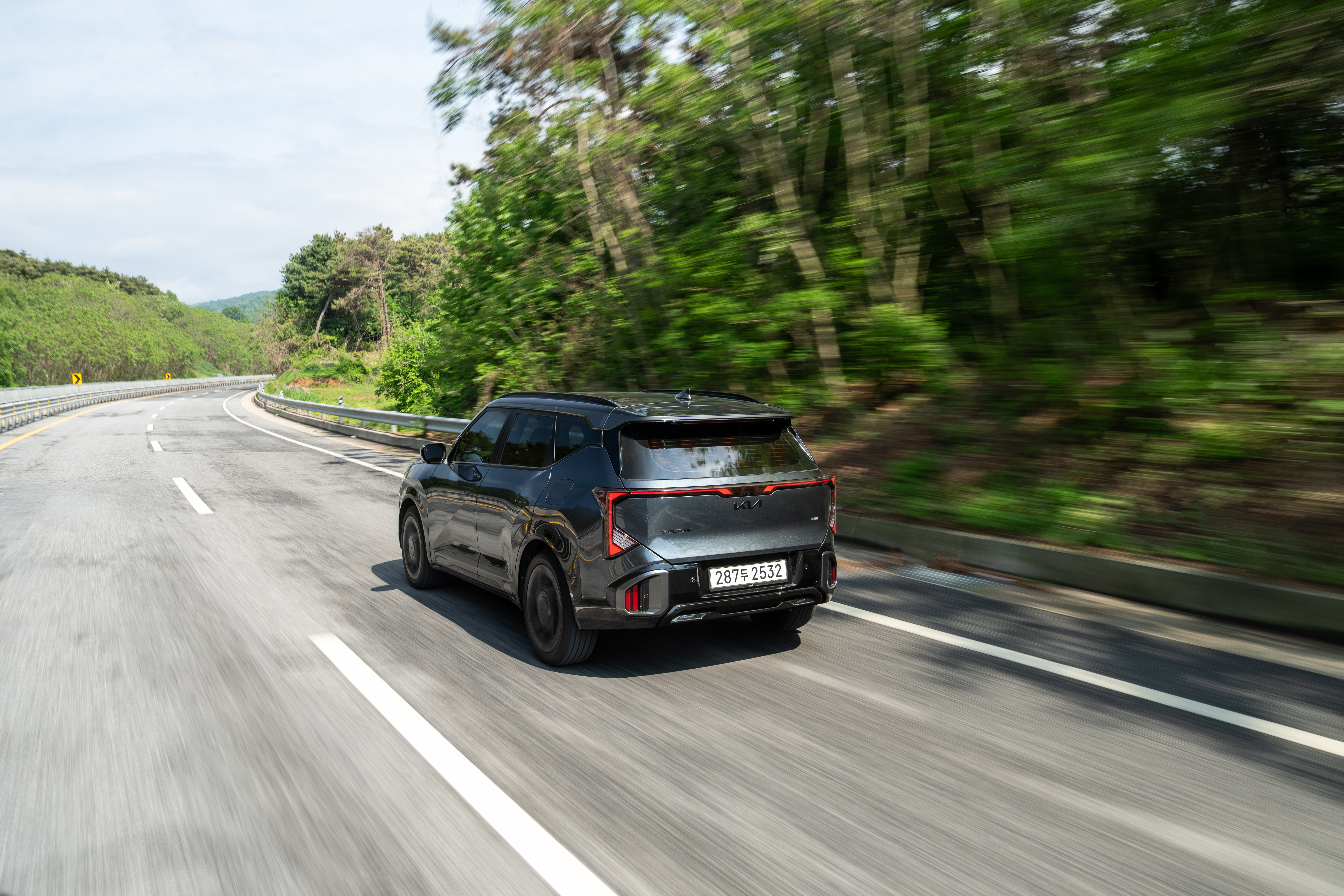 Kia Seltos HEV ‘X-Line’ (Korean) – Gravity Grey