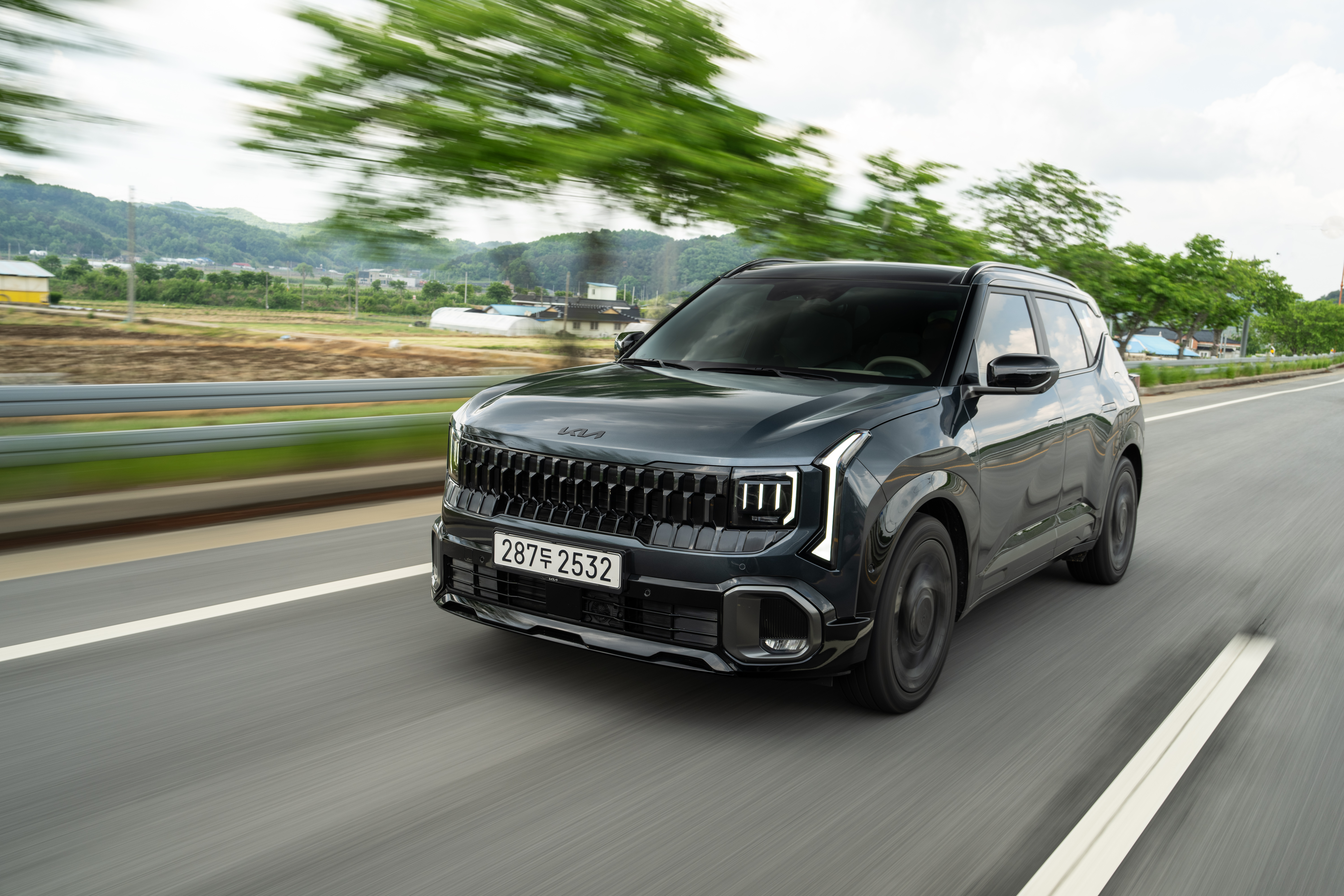 Kia Seltos HEV ‘X-Line’ (Korean) – Gravity Grey