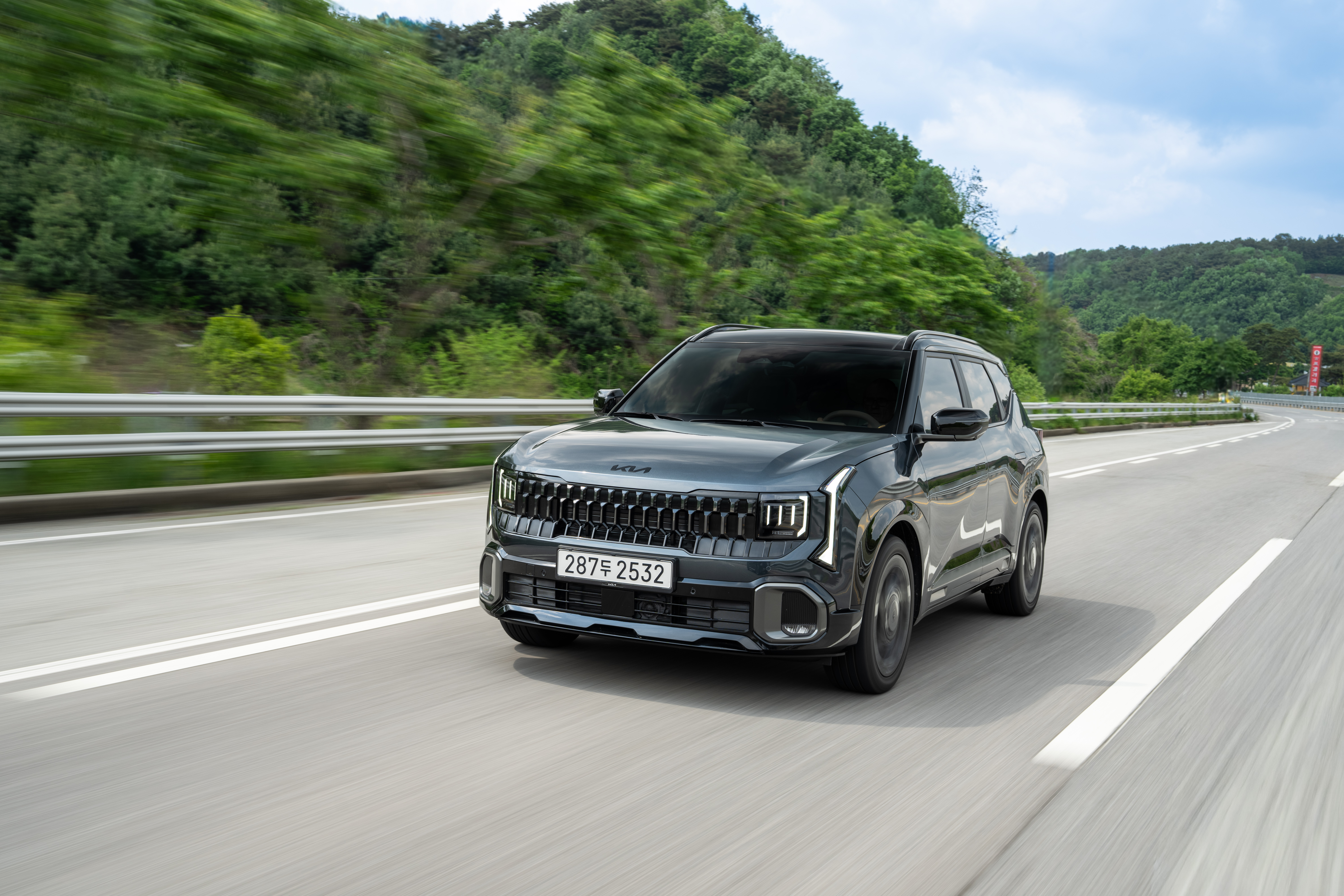 Kia Seltos HEV ‘X-Line’ (Korean) – Gravity Grey