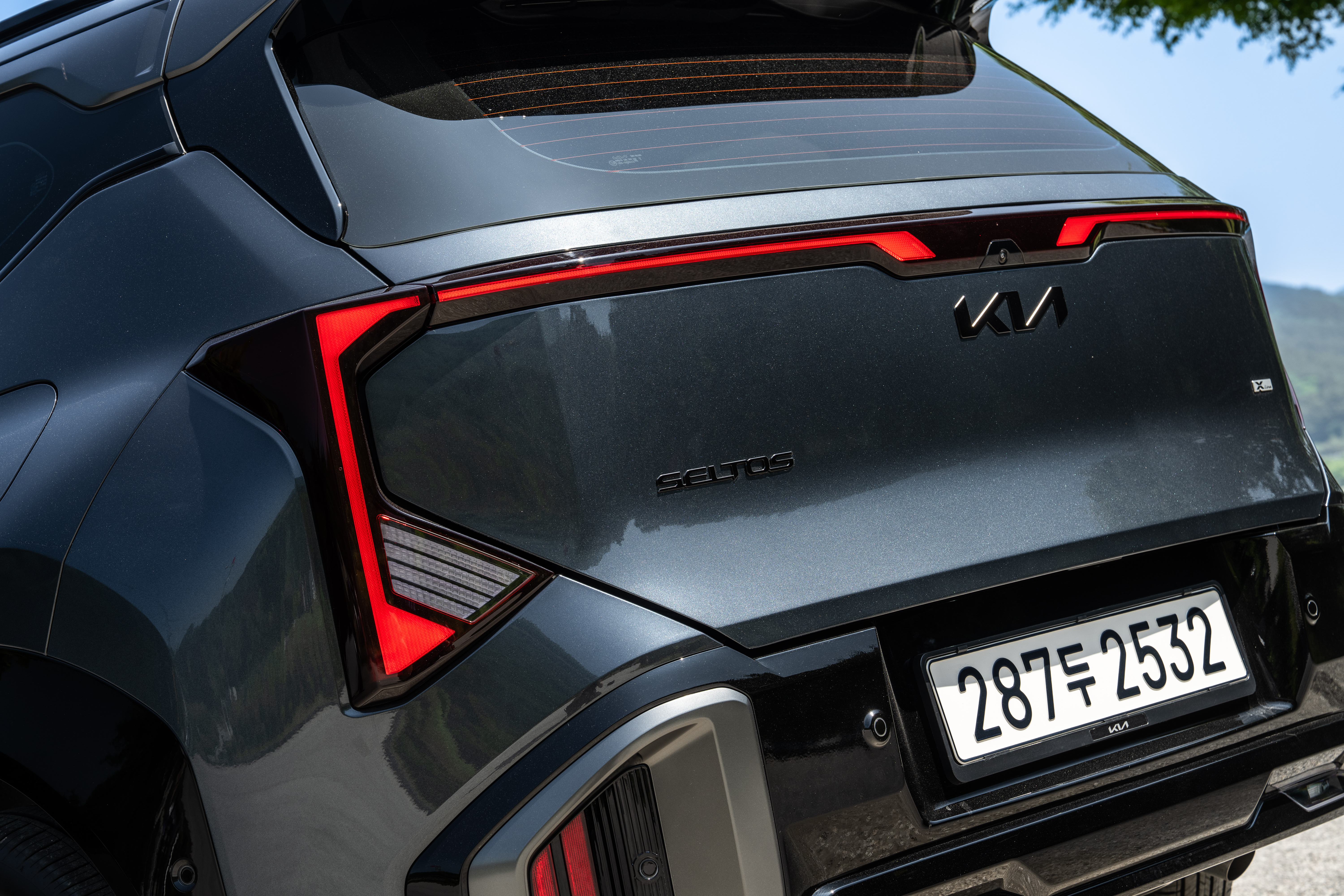 Kia Seltos HEV ‘X-Line’ (Korean) – Gravity Grey