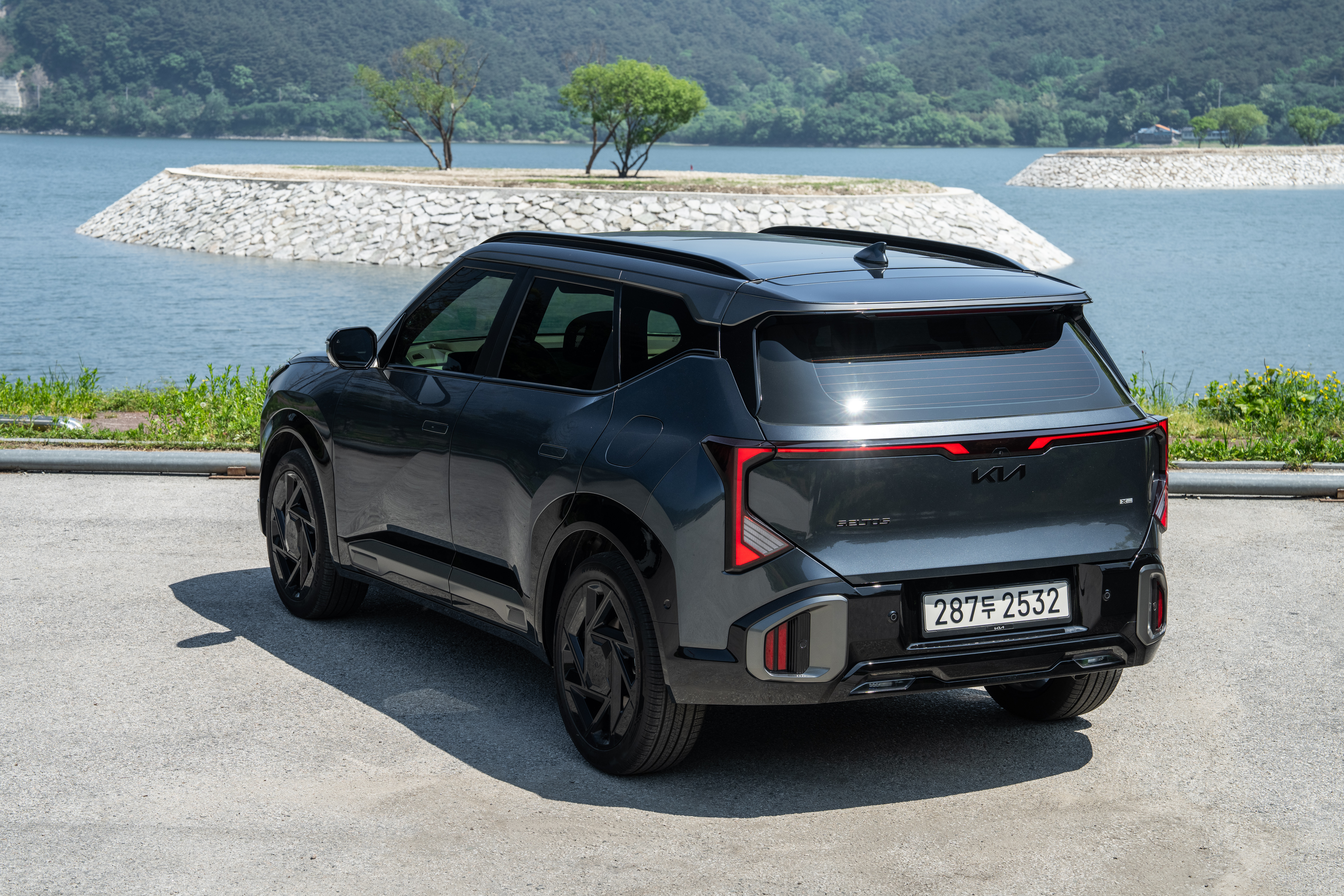 Kia Seltos HEV ‘X-Line’ (Korean) – Gravity Grey