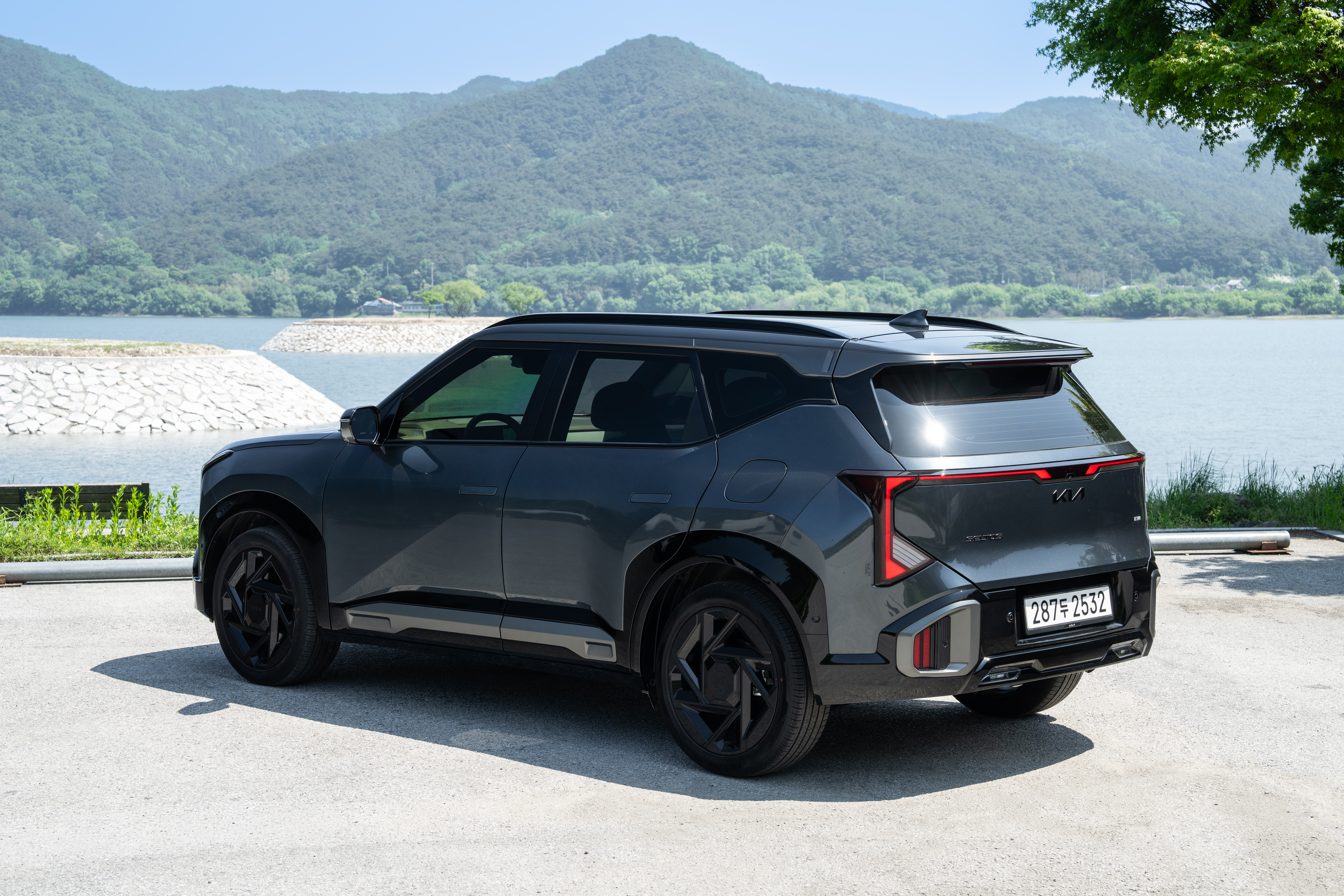 Kia Seltos HEV ‘X-Line’ (Korean) – Gravity Grey
