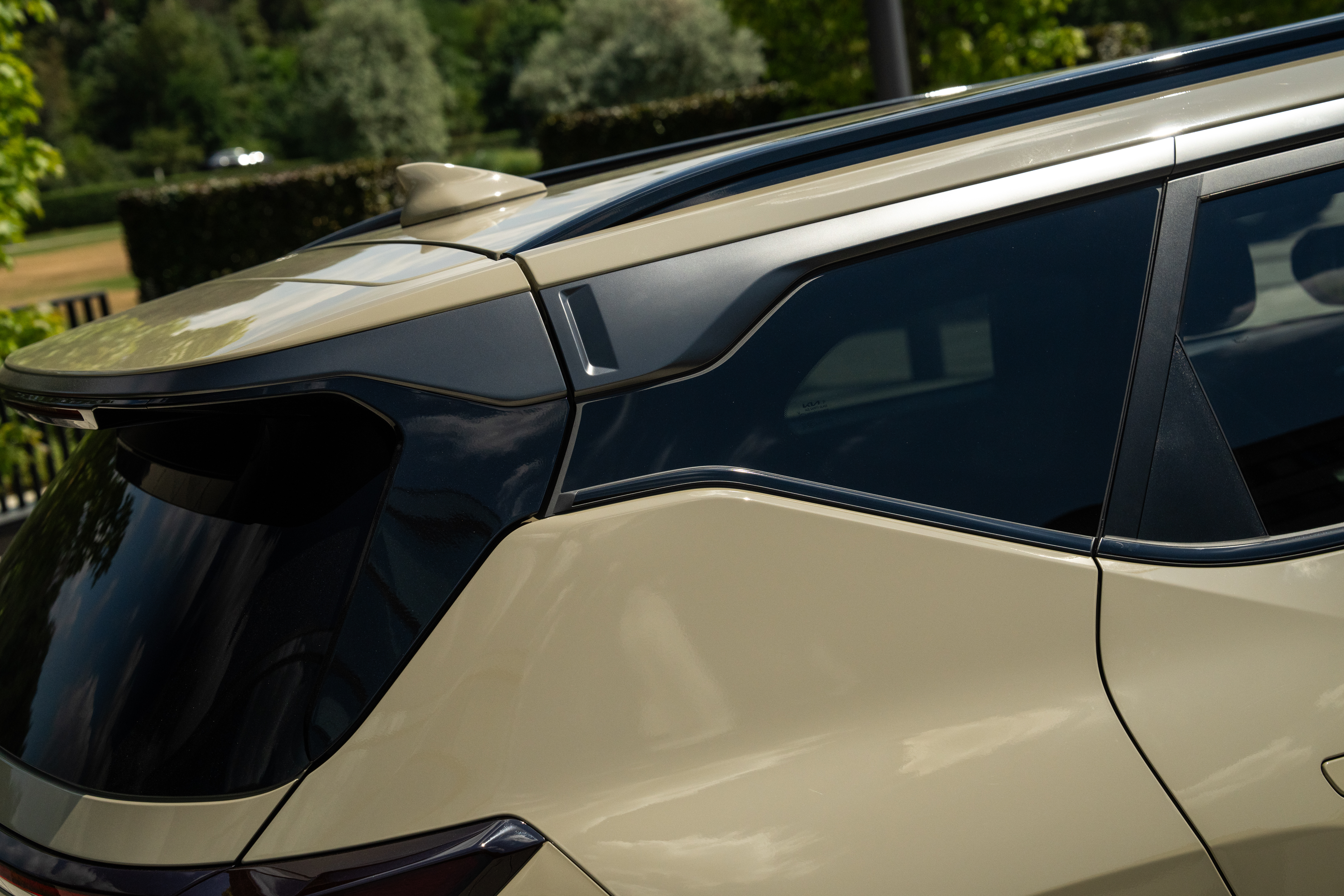 Kia Seltos ICE 'X-Line' AWD (EU) - Tan Beige