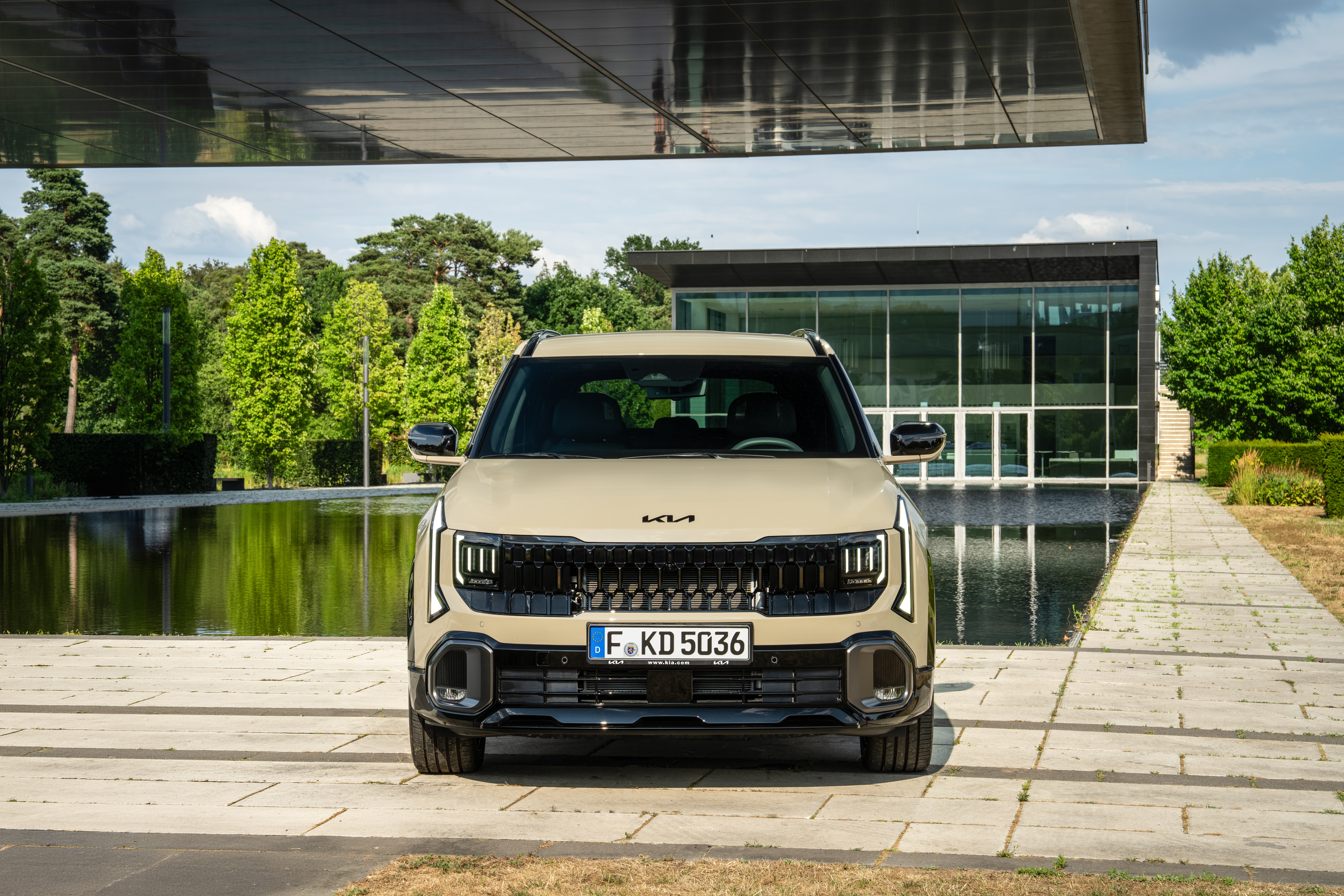 Kia Seltos ICE 'X-Line' AWD (EU) - Tan Beige