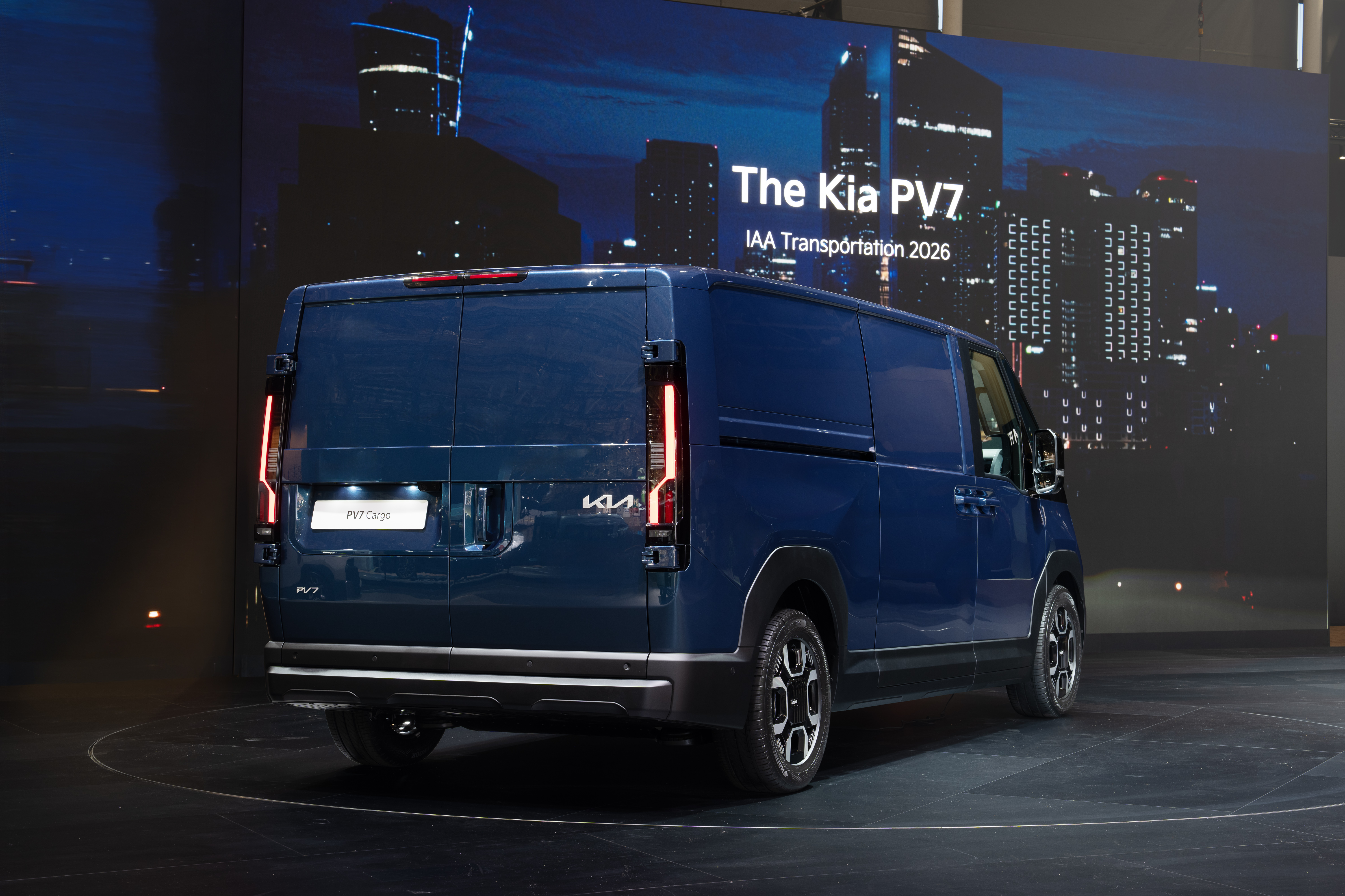 Kia PV7 Cargo - Fjord Blue
