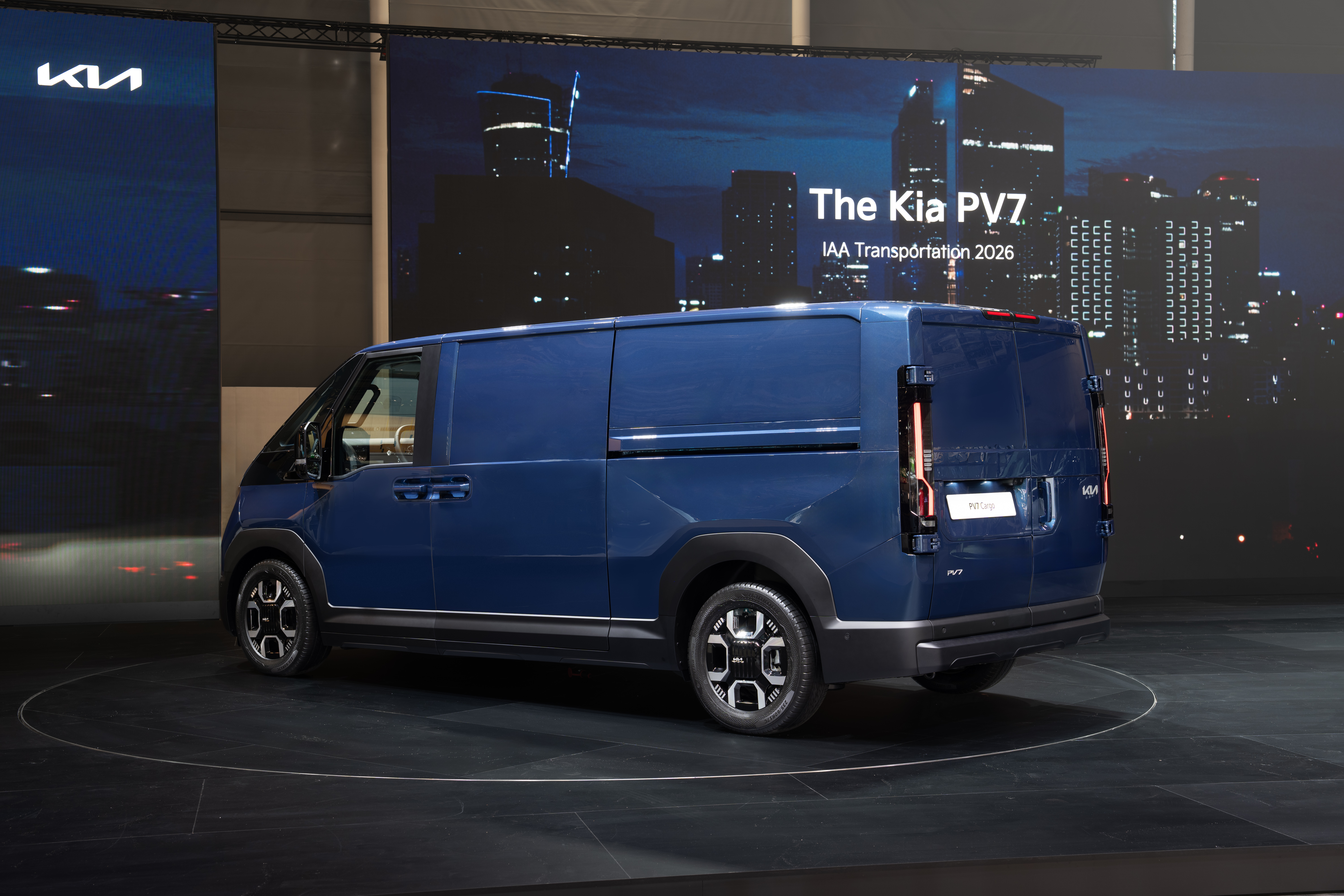 Kia PV7 Cargo - Fjord Blue