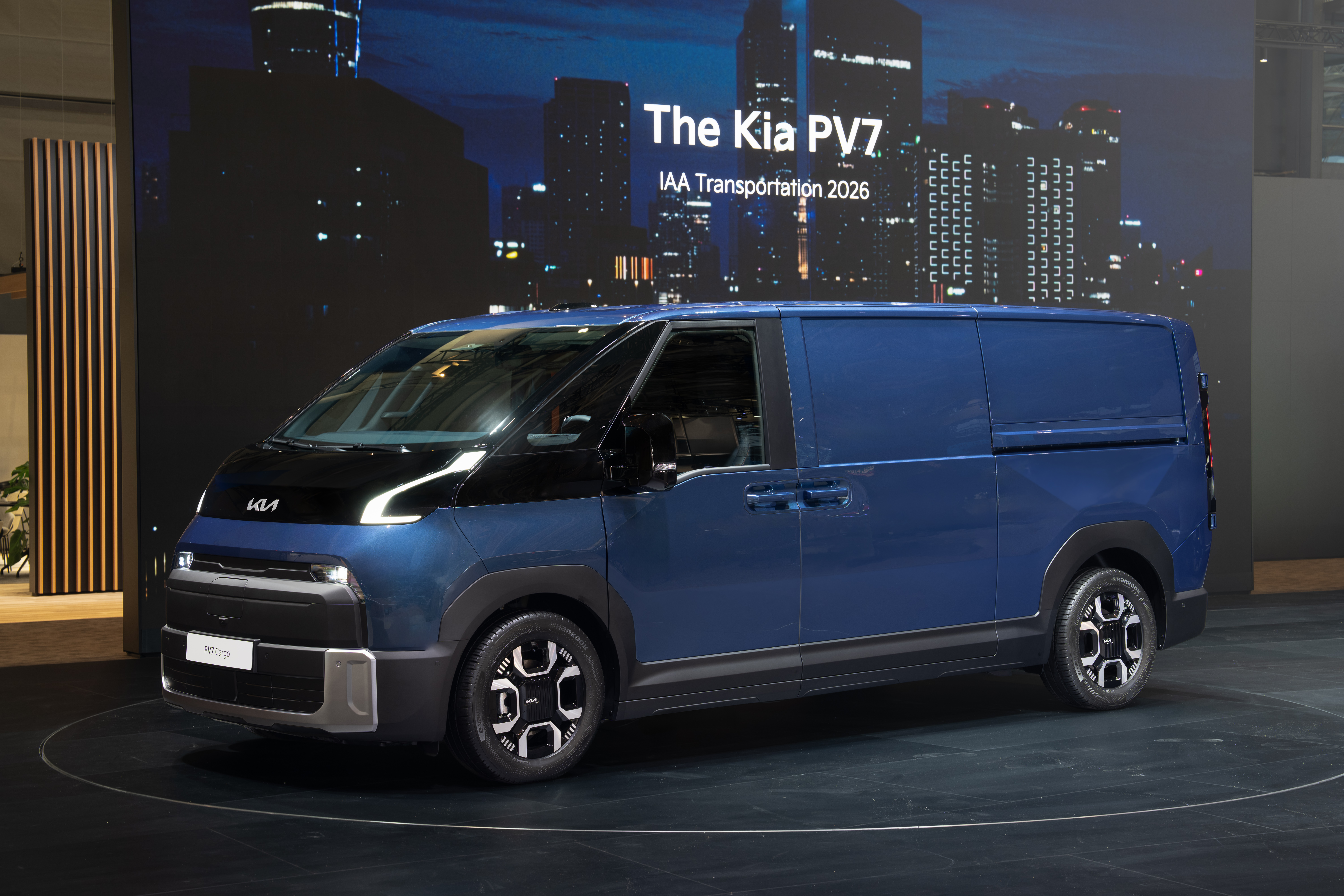 Kia PV7 Cargo - Fjord Blue