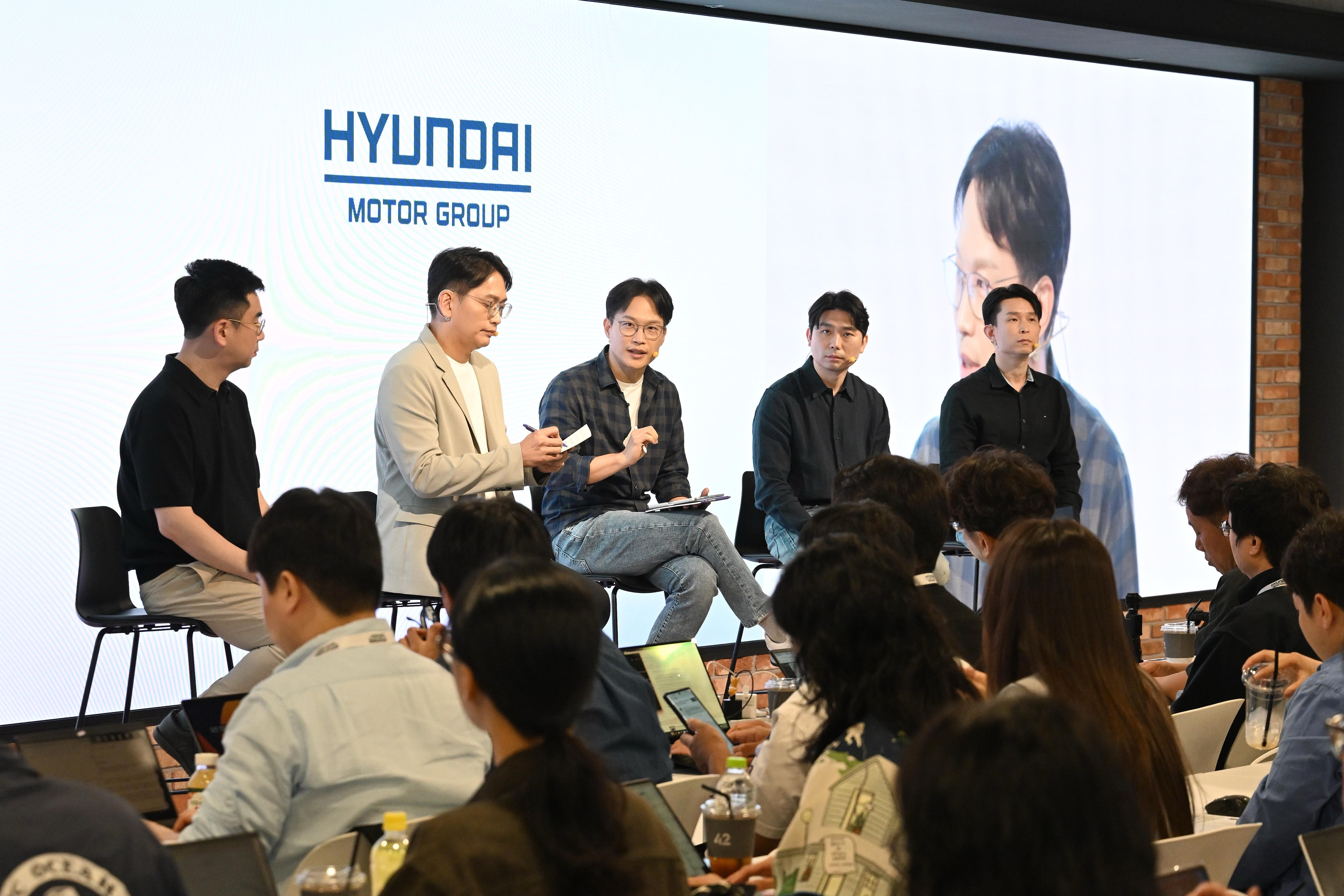 Hyundai Motor Group accelerates autonomous driving innovation with AI-powered Data Flywheel