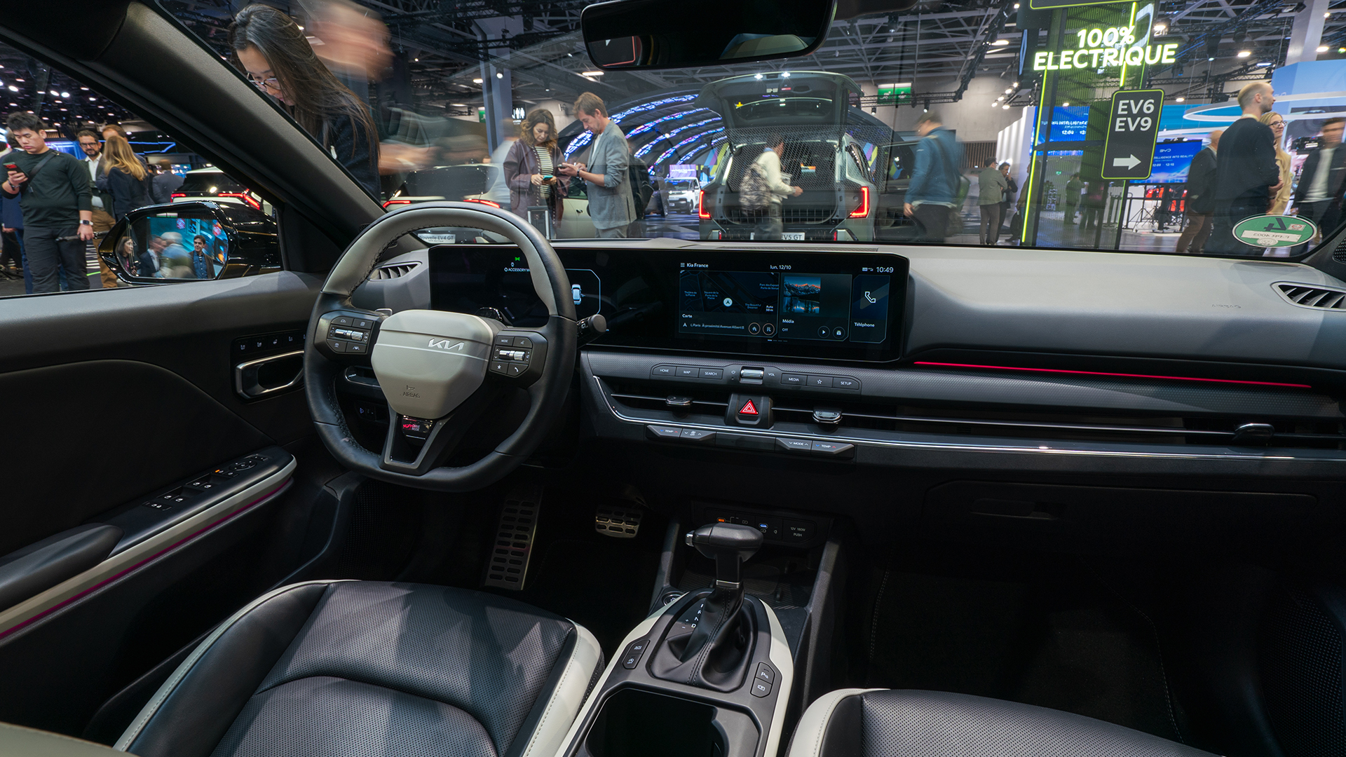Kia K4 HEV - Paris Motor Show