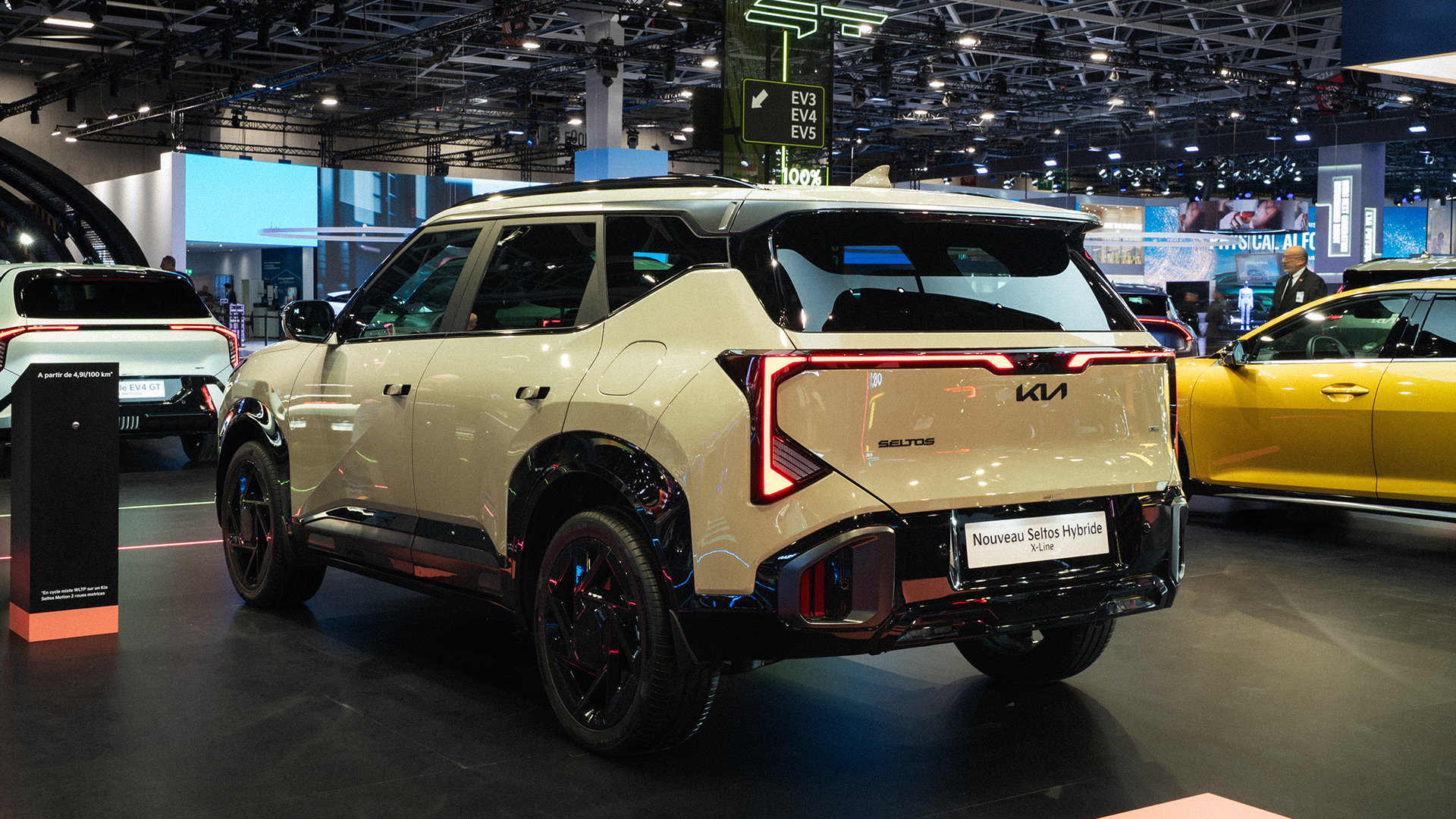 Kia Seltos HEV - Paris Motor Show